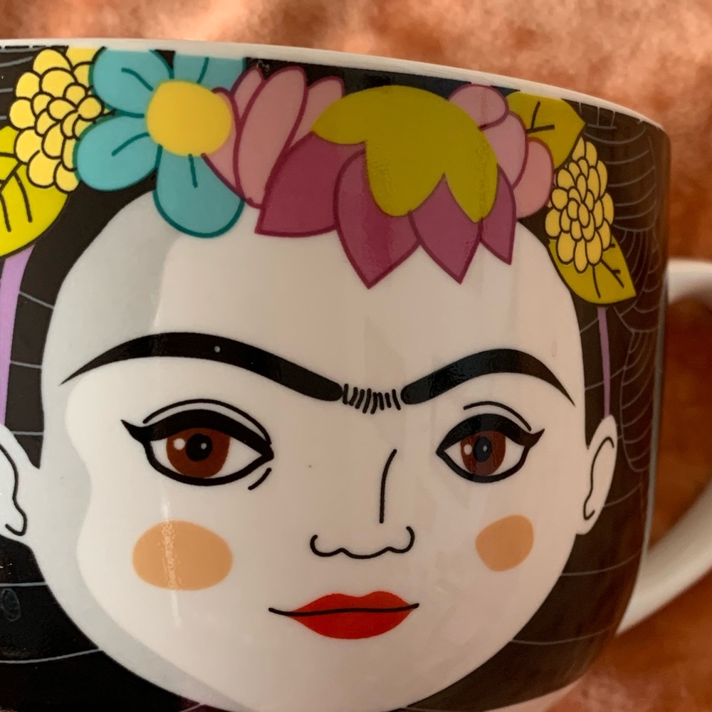 *NWOT* Frida Kahlo 16 fl oz Kikkerland Mug - Picture 8 of 10